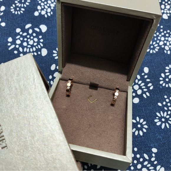 CHAUMET AU750 Rose Gold Hexagonal Sparkling Hoop Earrings - Picture 3 of 7